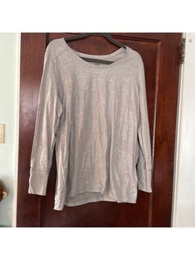 A.n.a womens long sleeve sparkly top; size xl